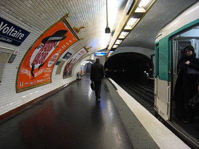 Je descends à Voltaire