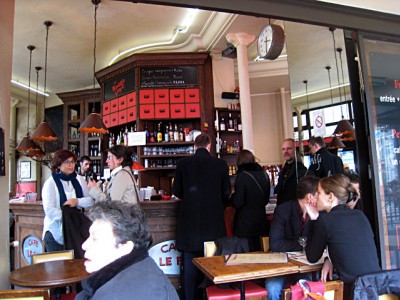 L'intérieur de la brasserie
