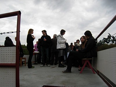 Nous montons sur la terrasse