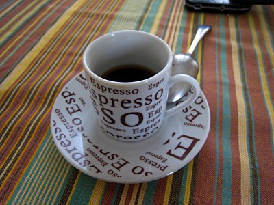 Je bois un café