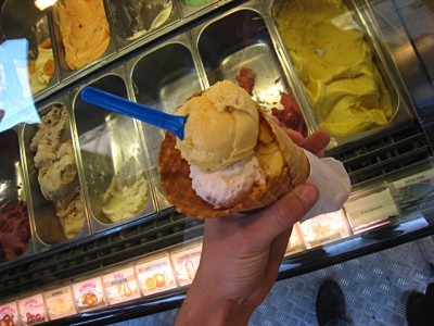 Je mange une glace
