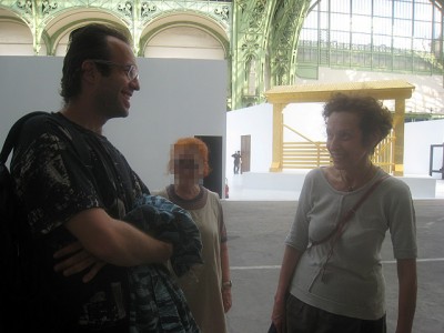 Anne-Marie arrive