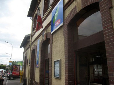 Je vais à la gare