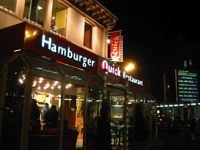 Je passe à Quick prendre à manger