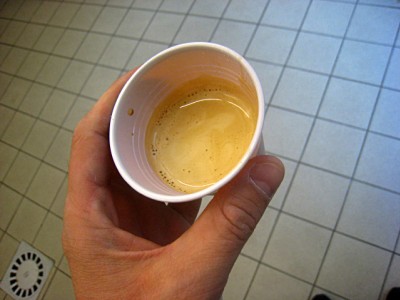 Je bois mon café