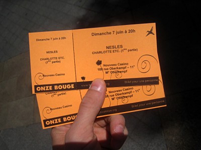 Je prends des billets pour le concert de Charlotte
