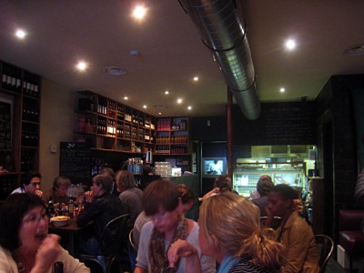 Nous allons dans un restaurant italien