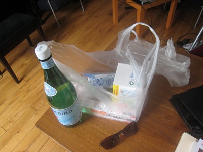 Je dépose les courses chez moi