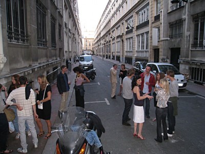 Dans l'autre cour