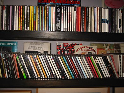 Je regarde à mon tour les CD's