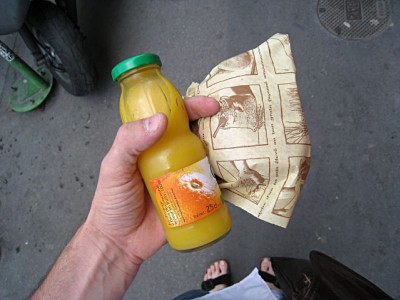 J'achète un croissant et un jus d'orange