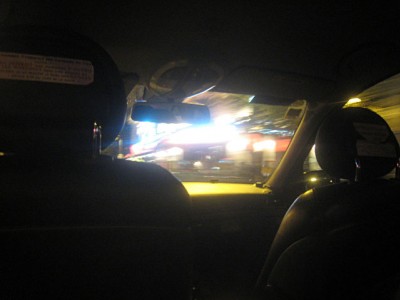 Nous prenons un taxi