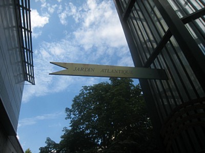 Je trouve l'entrée du Jardin Atlantique