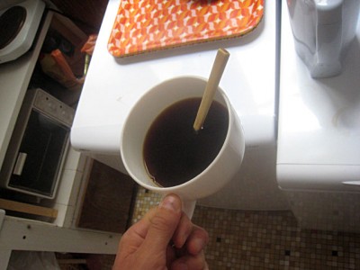 Je bois un café