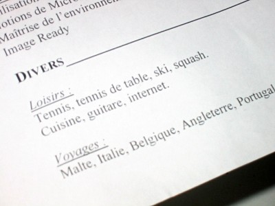 Je regarde son CV
