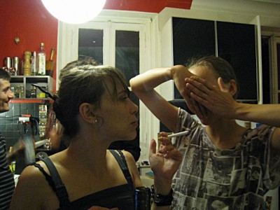 Julie fume