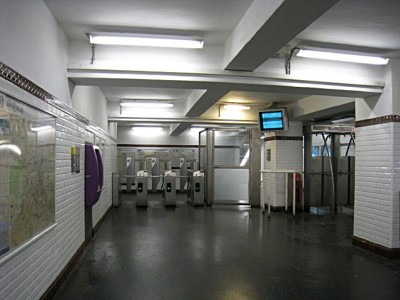 Je prends le métro à Voltaire