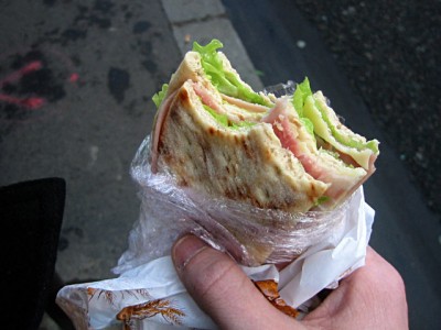 Je mange