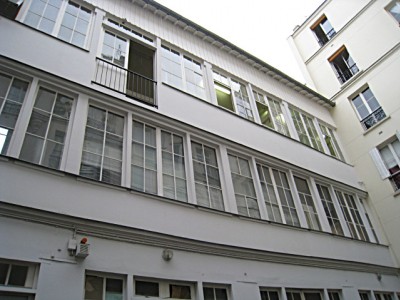 Je vais au bureau