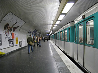 Je descends à République