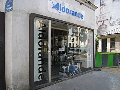 Je vais chez Aldorande. Ils oublié de me sortir le CD. Je leur laisse l'ordinateur
