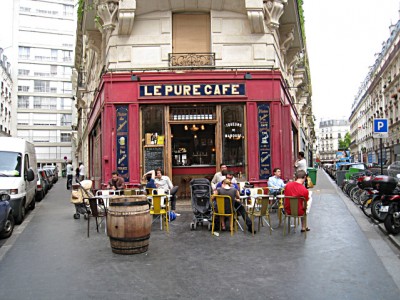Nous allons au Pure Café