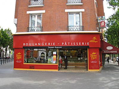 Je vais à la boulangerie
