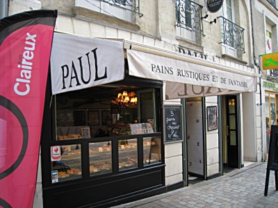 Nous allons chez Paul