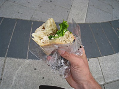 Je mange