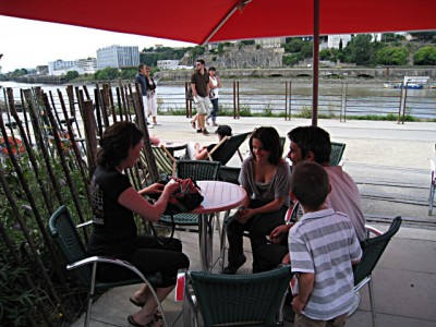 Nous nous installons