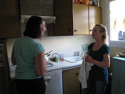 Stella et Josiane sont dans la cuisine