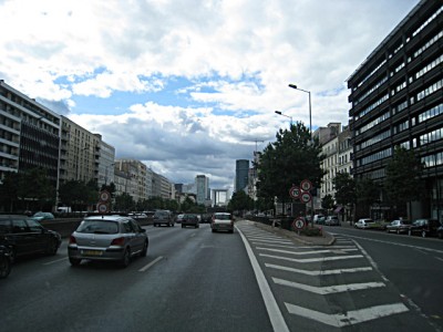 Nous passons par Neuilly