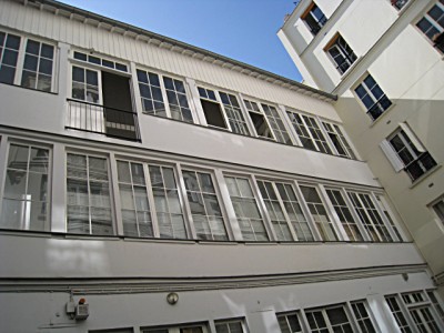 Je vais au bureau