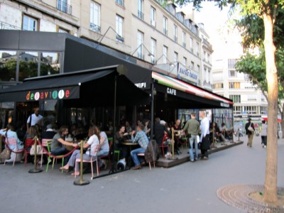 Je vais au Delaville café
