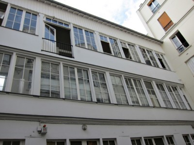 Je vais au bureau