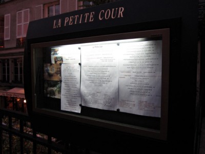 J'arrive au restaurant La Petite cour