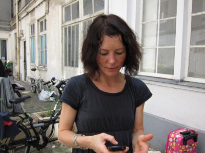 Je retrouve la soeur de Marlène qui a besoin des clés pour le studio