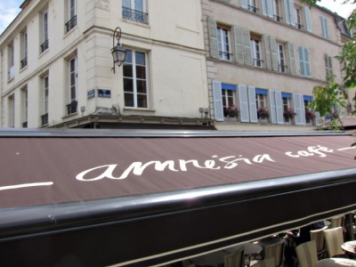 Je suis à l'Amnésia Café