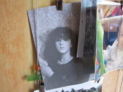 Une photo d'Alexandra plus jeune