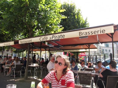 Je suis au café Le Pirate