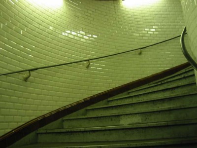 23:23:08
