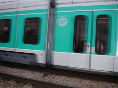 16:44:00