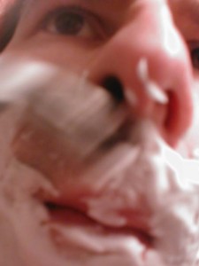 23:19:00