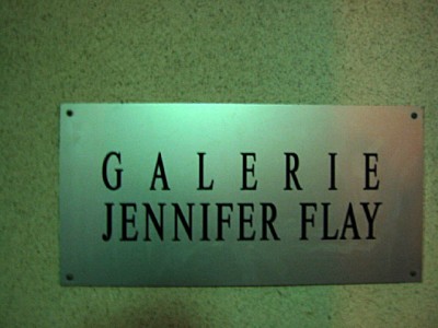 Nous allons dans une autre galerie