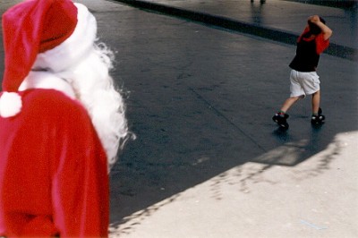 Hypernoël - performance Bagnolet 2000 - 01