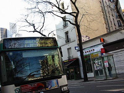 Le bus arrive