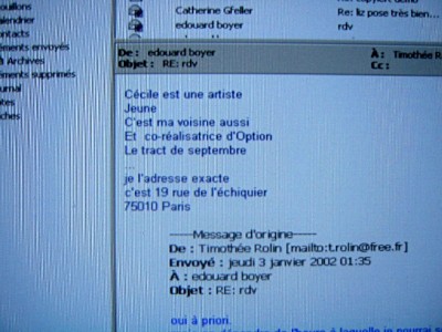 Je regarde mes emails