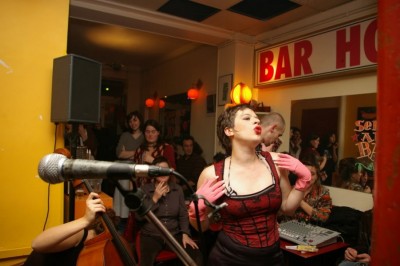 LittleBallRoom9decembre2006043