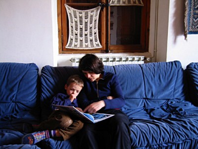 Sabine continue sa lecture avec Lubin