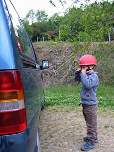 Nous retournons à la voiture